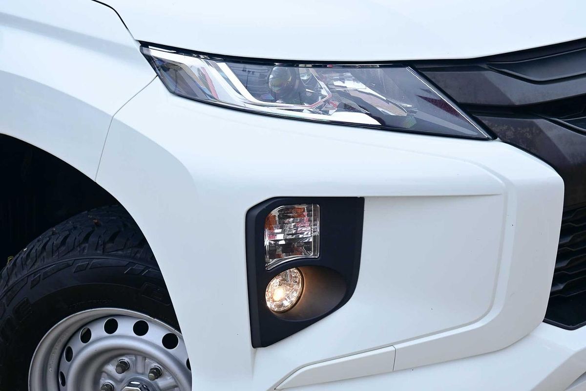 2019 Mitsubishi Triton GLX ADAS MR 4X4