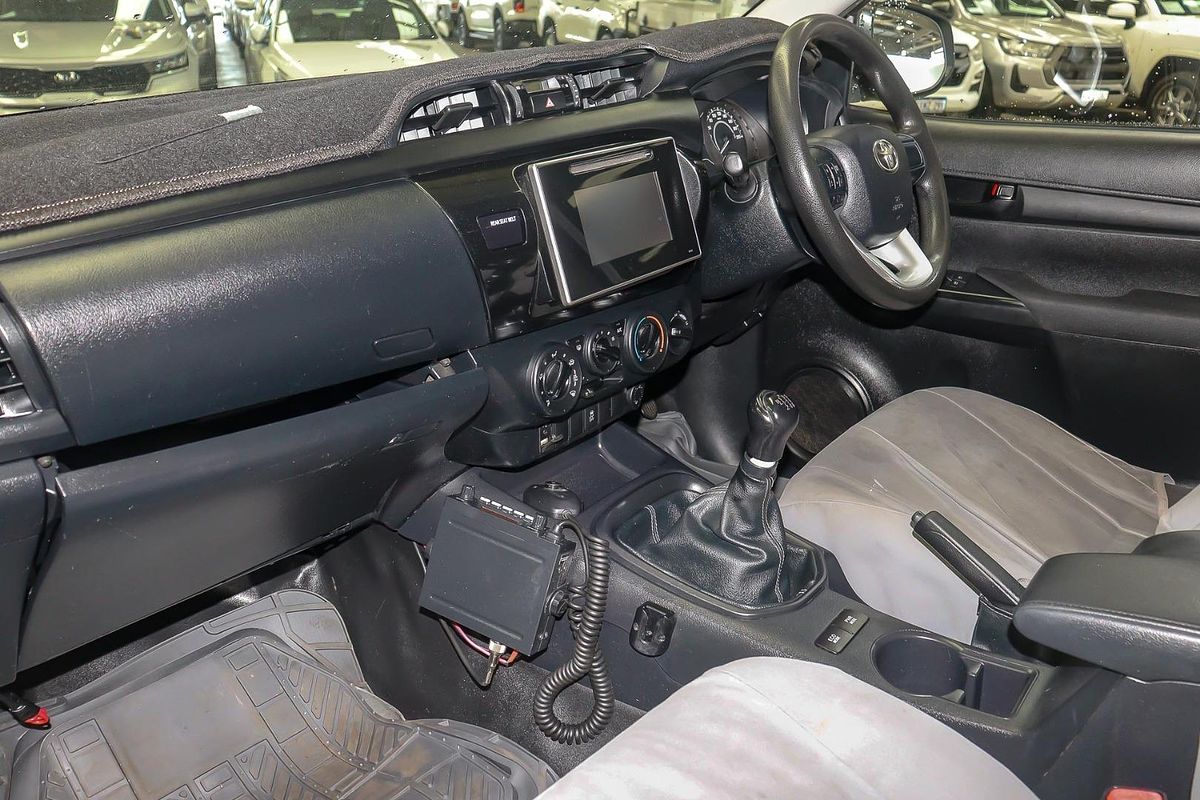 2016 Toyota Hilux Workmate GUN125R 4X4