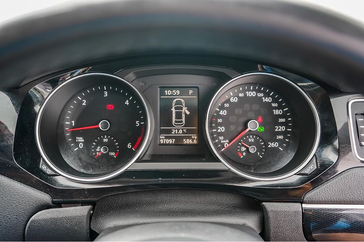 2015 Volkswagen Jetta 103TDI Highline 1B