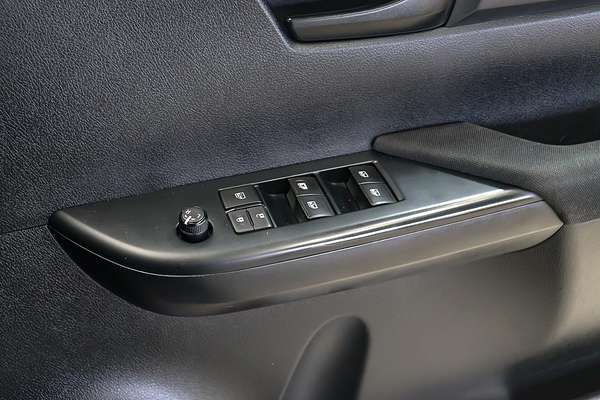 2016 Toyota Hilux Workmate GUN125R 4X4