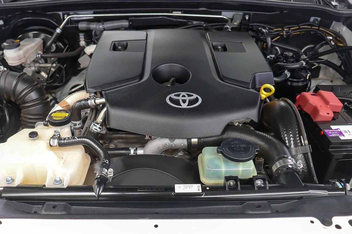 2016 Toyota Hilux Workmate GUN125R 4X4