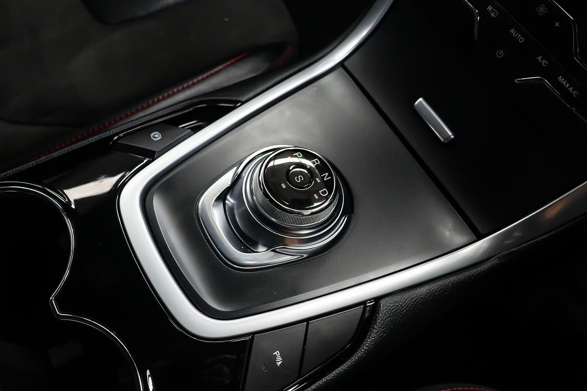 2018 Ford Endura ST-Line CA