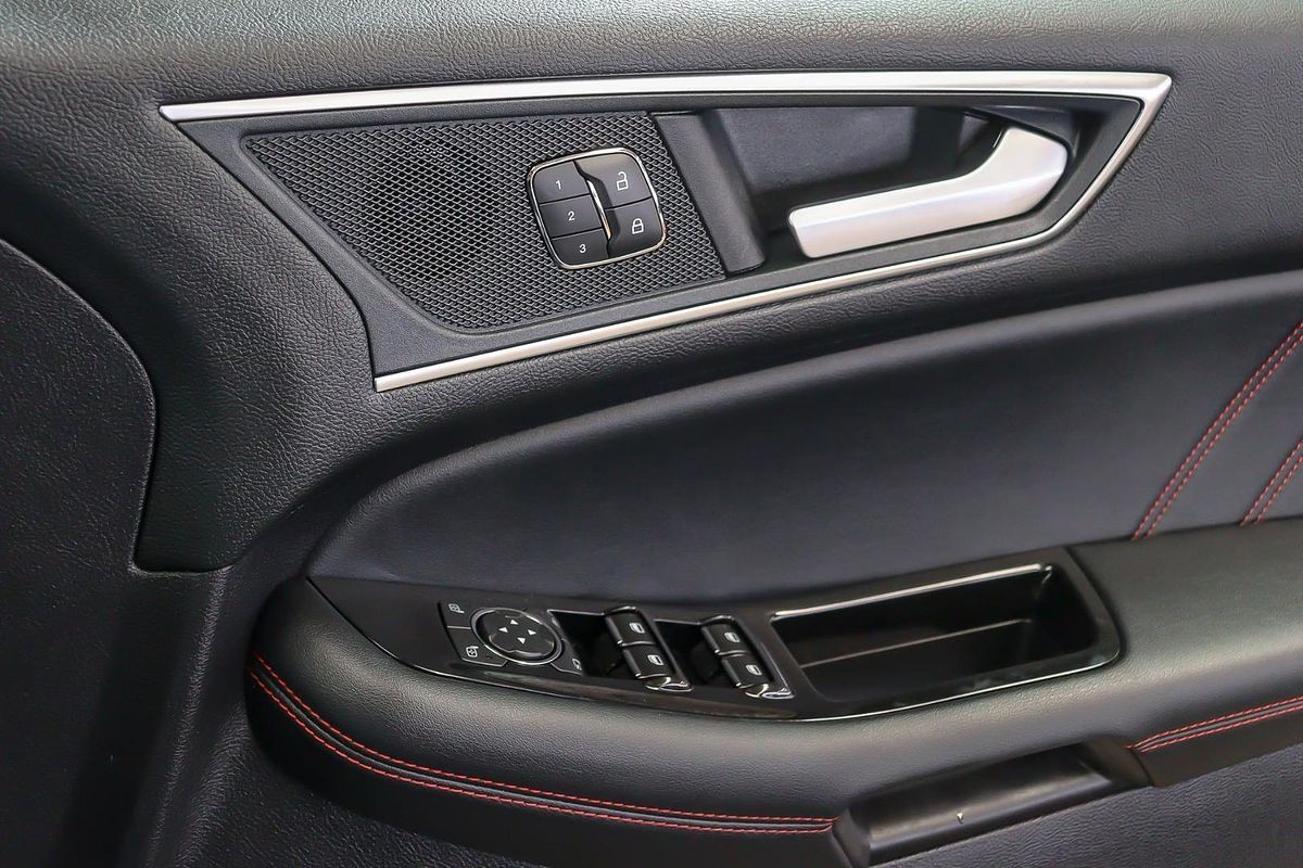 2018 Ford Endura ST-Line CA