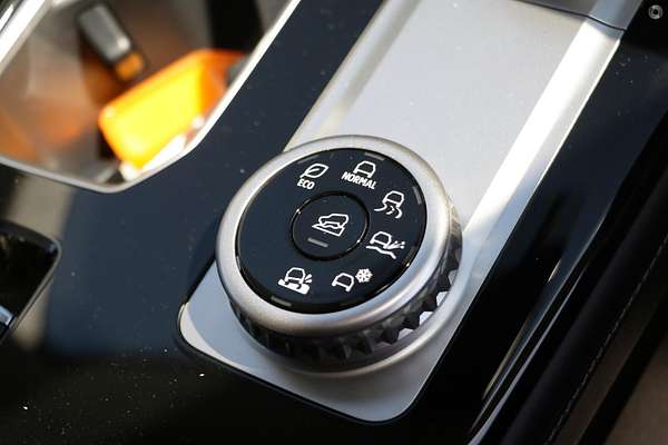 2025 Mitsubishi Outlander Exceed ZM