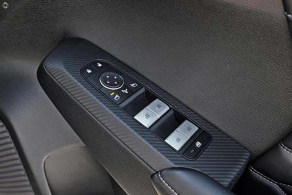 2025 Mitsubishi Outlander Exceed ZM