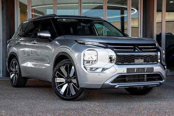 2025 Mitsubishi Outlander Exceed ZM