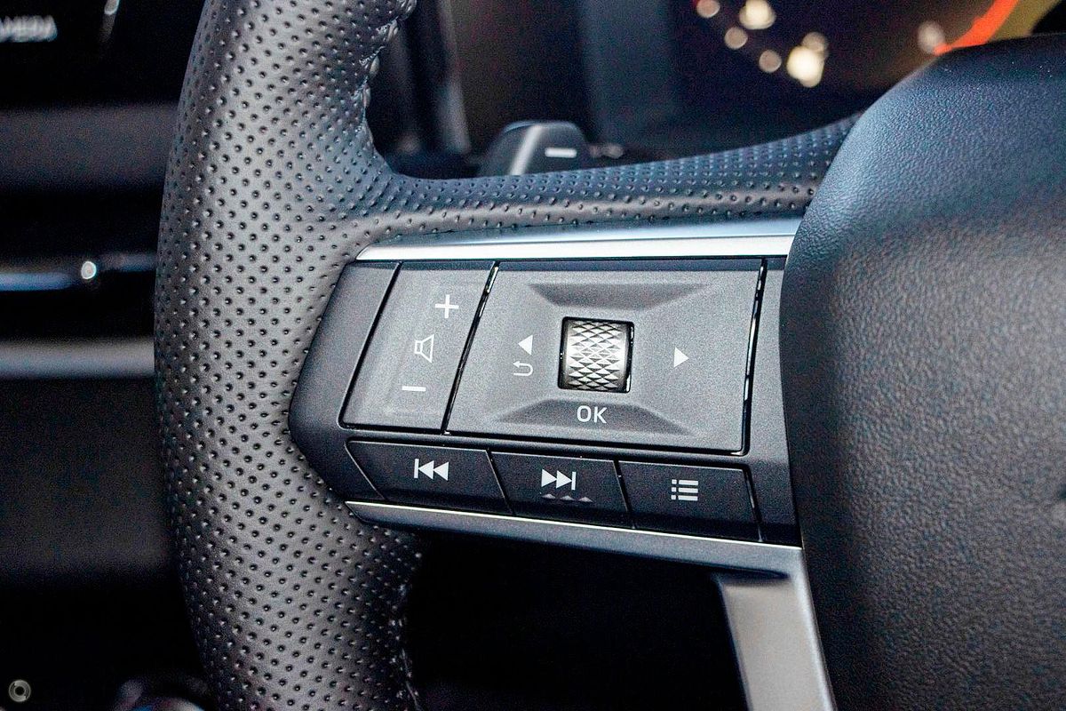 2025 Mitsubishi Outlander Exceed ZM