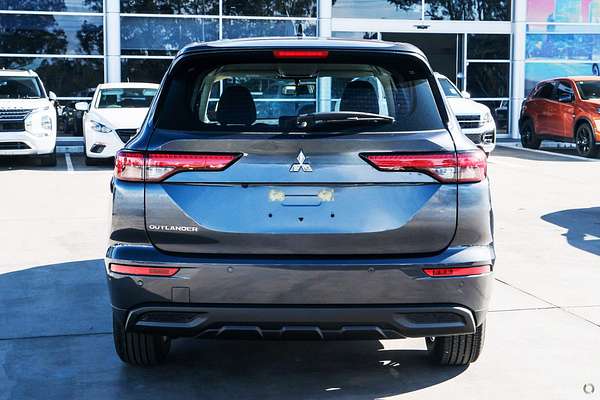 2025 Mitsubishi Outlander ES ZM