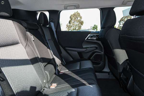 2025 Mitsubishi Outlander ES ZM