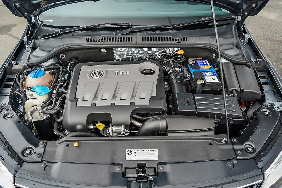 2015 Volkswagen Jetta 103TDI Highline 1B