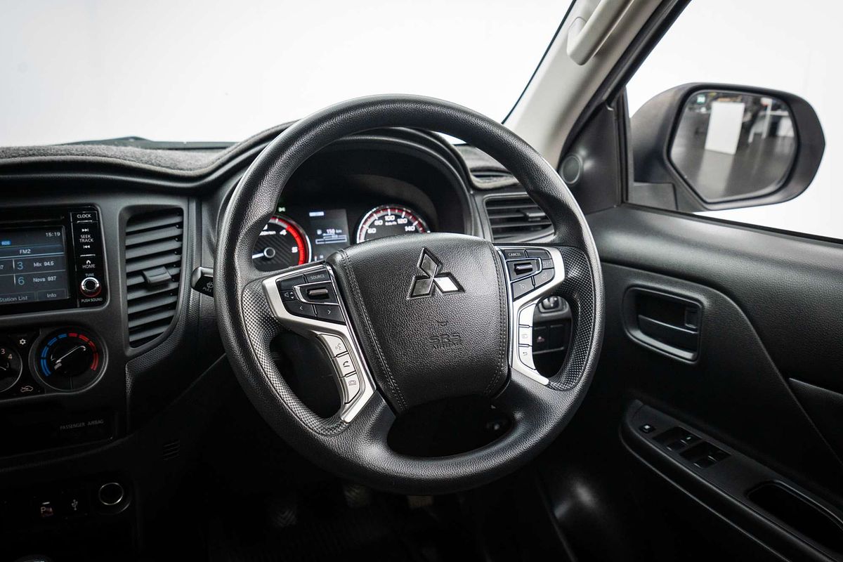 2019 Mitsubishi Triton GLX ADAS MR 4X4