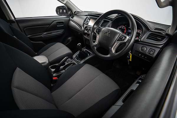 2019 Mitsubishi Triton GLX ADAS MR 4X4