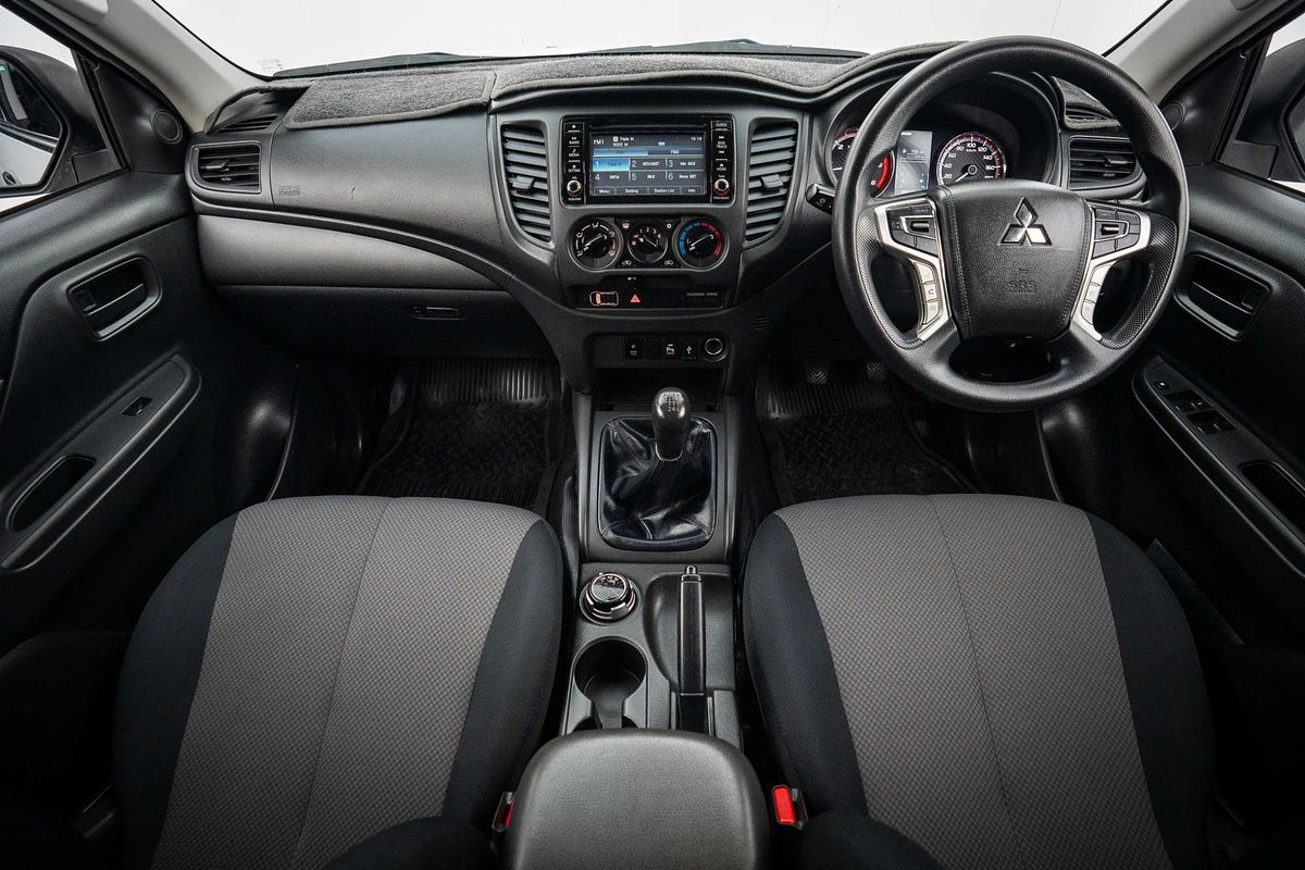 2019 Mitsubishi Triton GLX ADAS MR 4X4