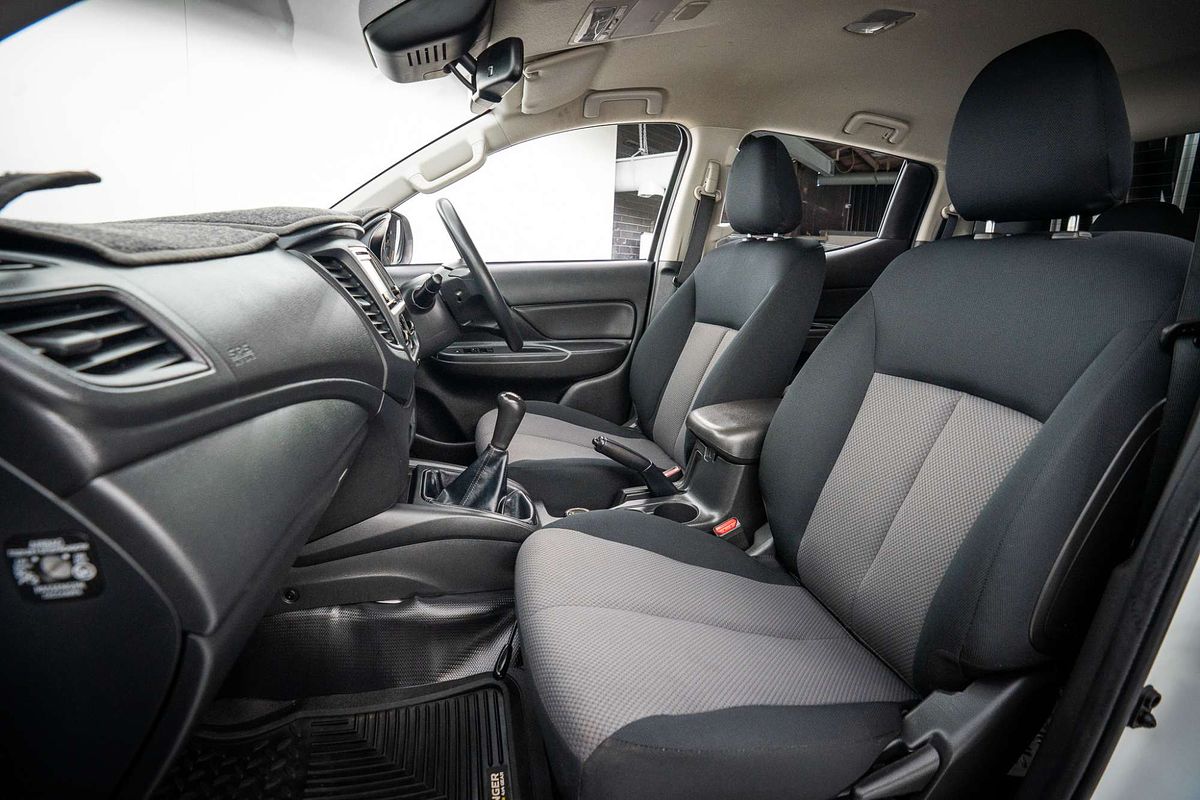 2019 Mitsubishi Triton GLX ADAS MR 4X4