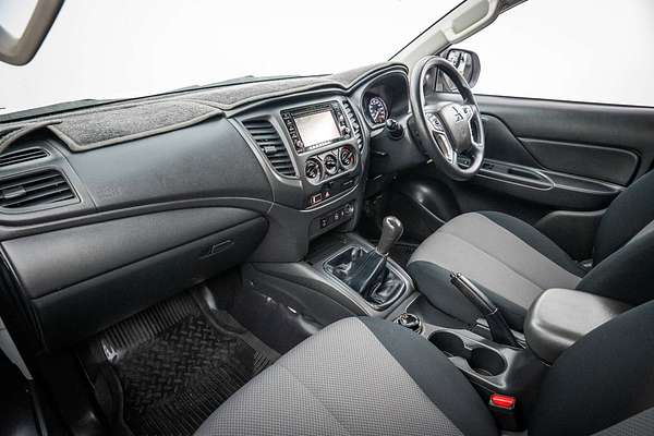 2019 Mitsubishi Triton GLX ADAS MR 4X4