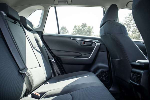 2019 Toyota RAV4 GX AXAH52R