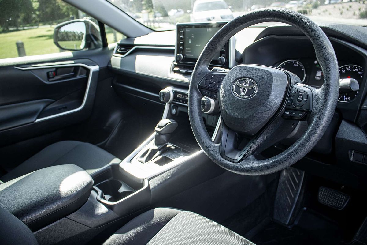 2019 Toyota RAV4 GX AXAH52R