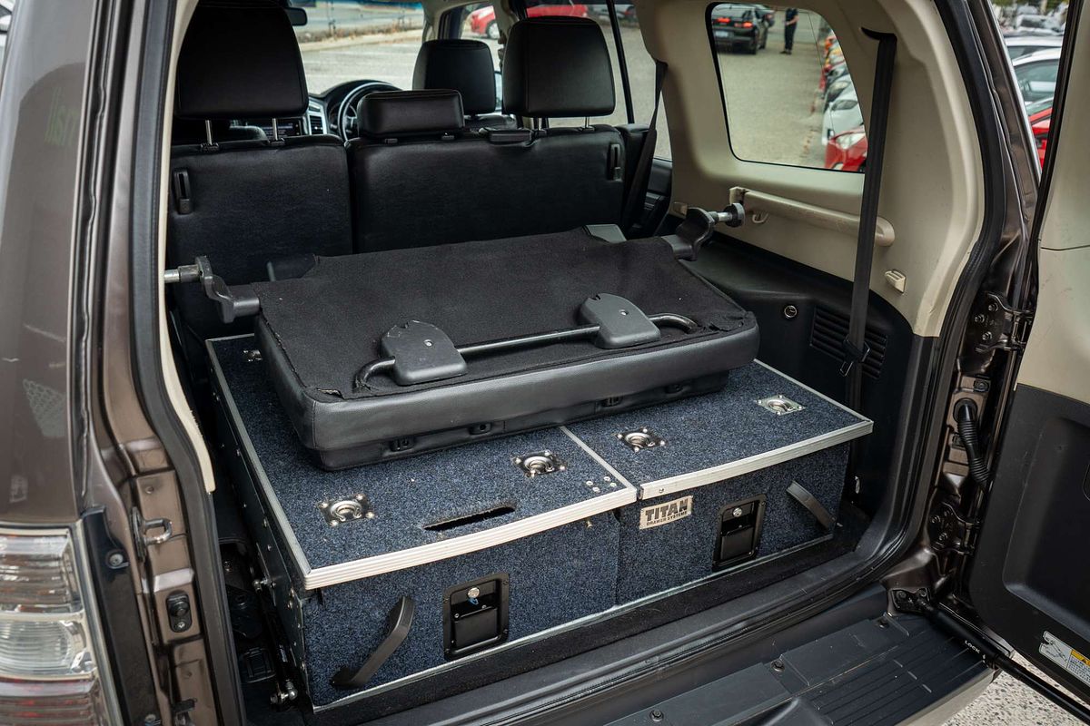 2016 Mitsubishi Pajero GLS NX