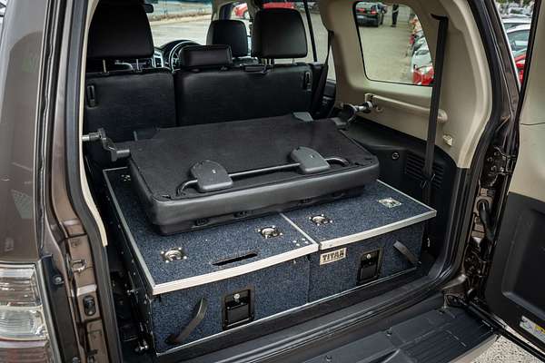 2016 Mitsubishi Pajero GLS NX