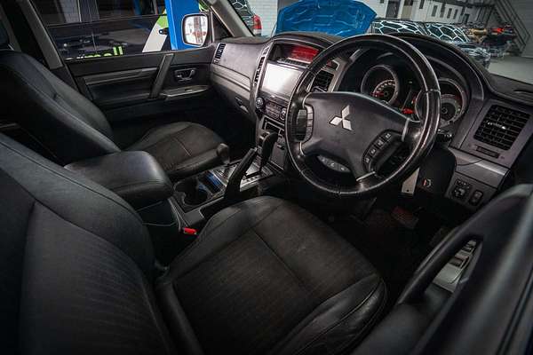 2016 Mitsubishi Pajero GLS NX