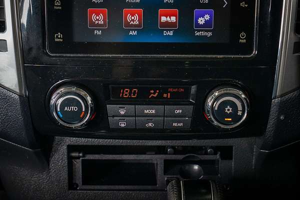 2016 Mitsubishi Pajero GLS NX