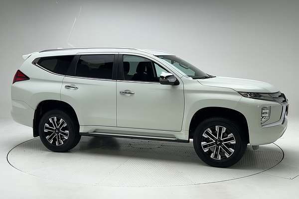 2022 Mitsubishi Pajero Sport GLS QF