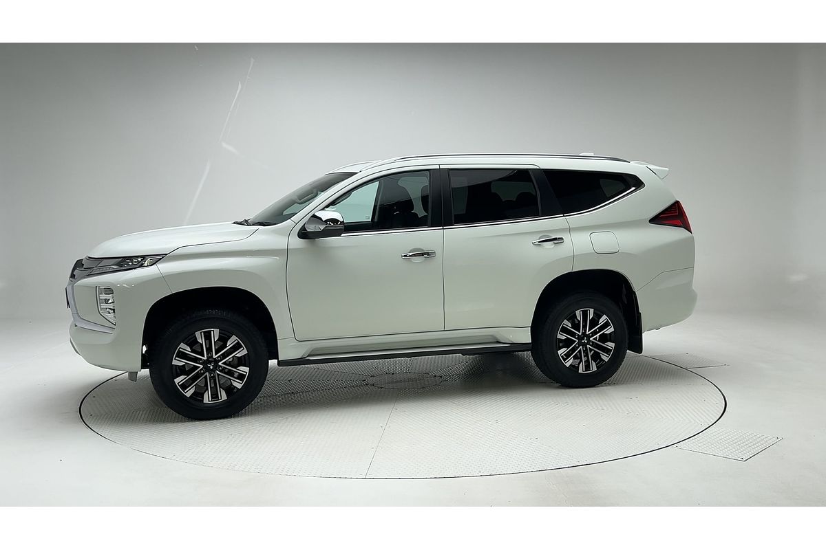 2022 Mitsubishi Pajero Sport GLS QF