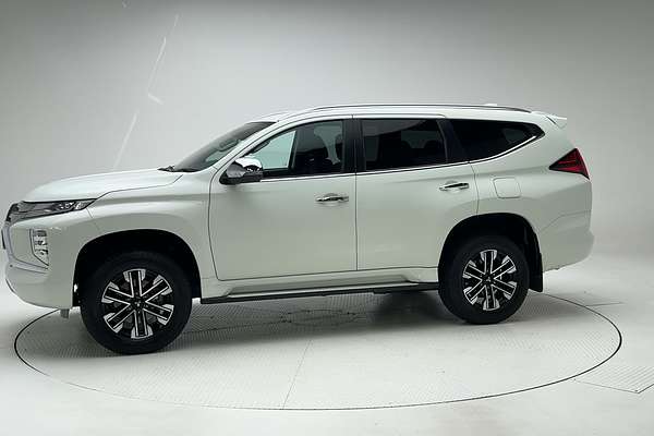 2022 Mitsubishi Pajero Sport GLS QF