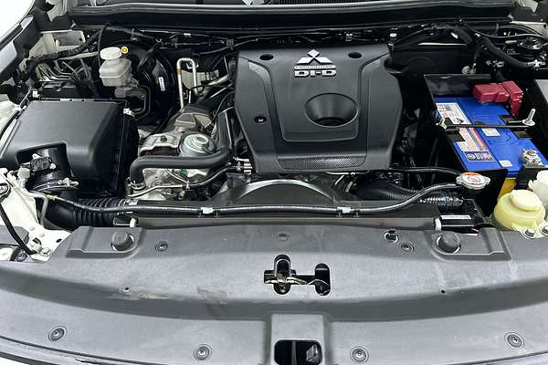 2022 Mitsubishi Pajero Sport GLS QF