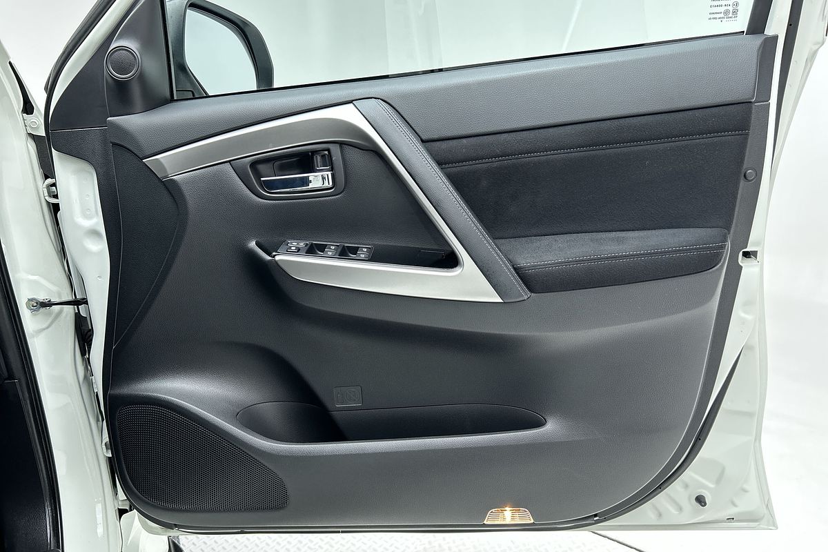 2022 Mitsubishi Pajero Sport GLS QF