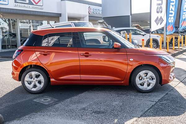 2024 Suzuki Swift Hybrid Plus UZ