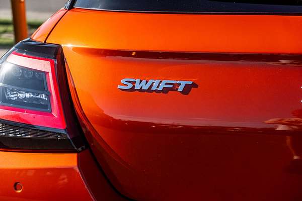 2024 Suzuki Swift Hybrid Plus UZ