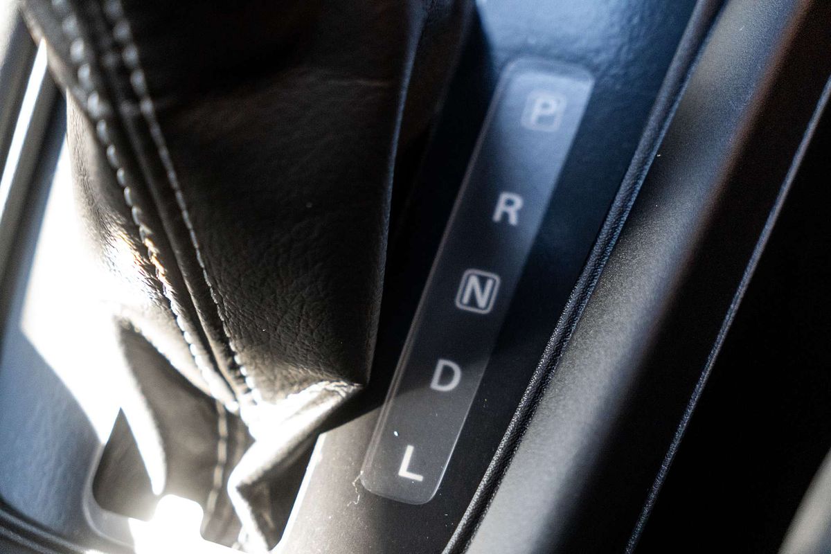 2024 Suzuki Swift Hybrid Plus UZ