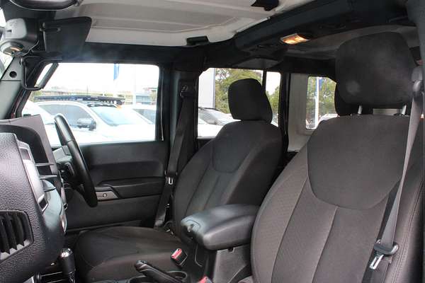 2017 Jeep Wrangler Unlimited Sport JK