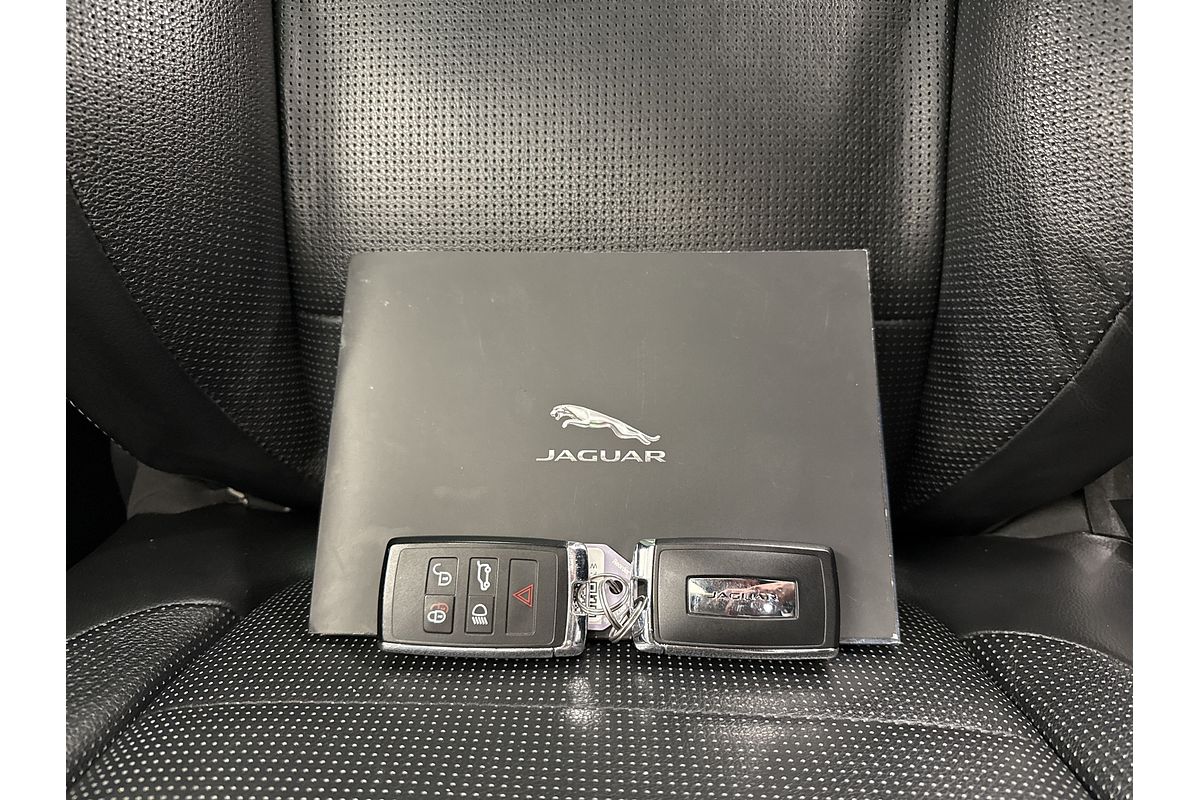 2021 Jaguar F-PACE D300 R-Dynamic SE X761