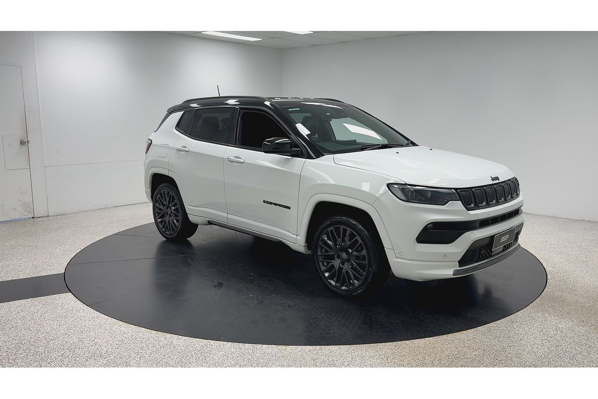 2022 Jeep Compass S-Limited M6