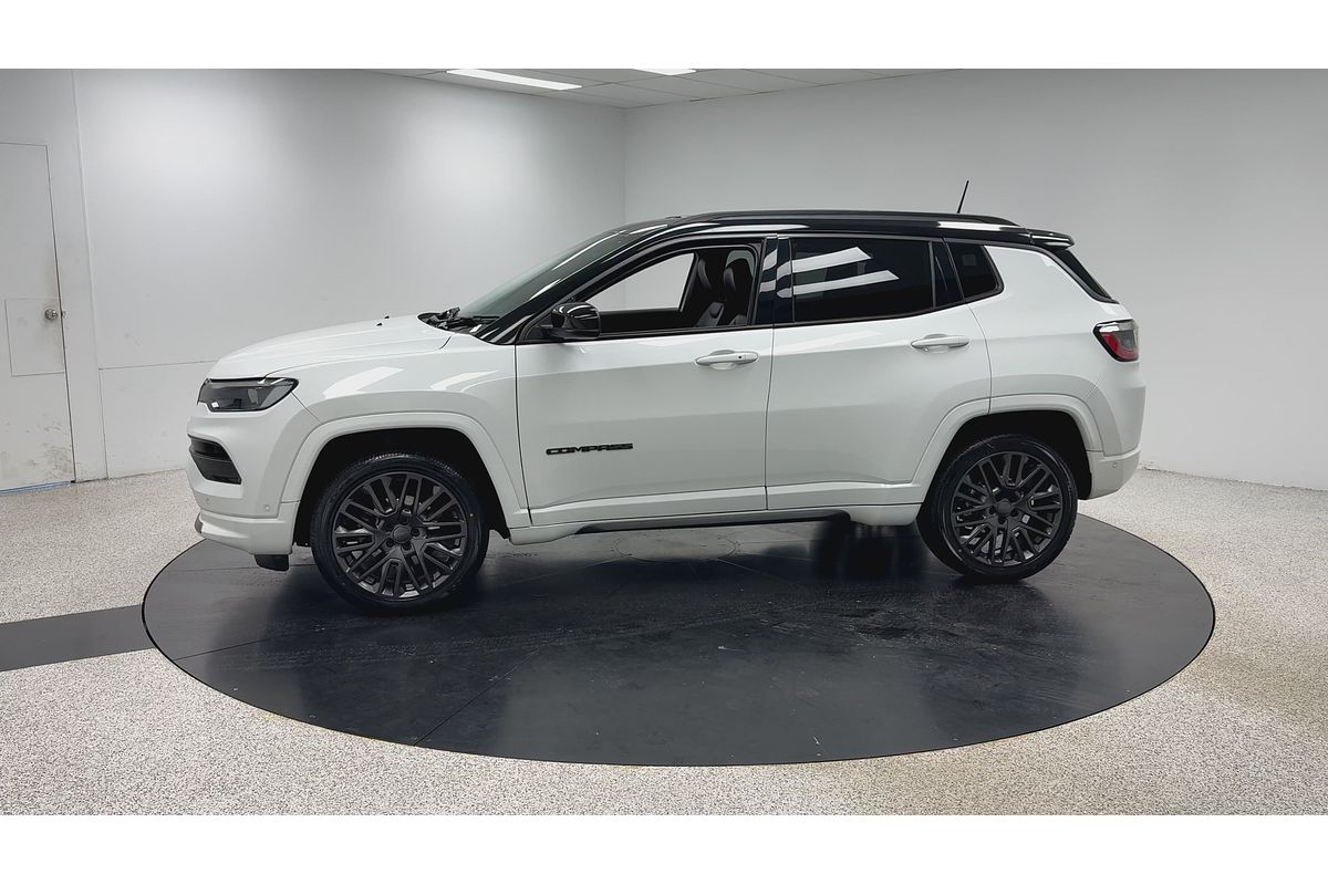 2022 Jeep Compass S-Limited M6