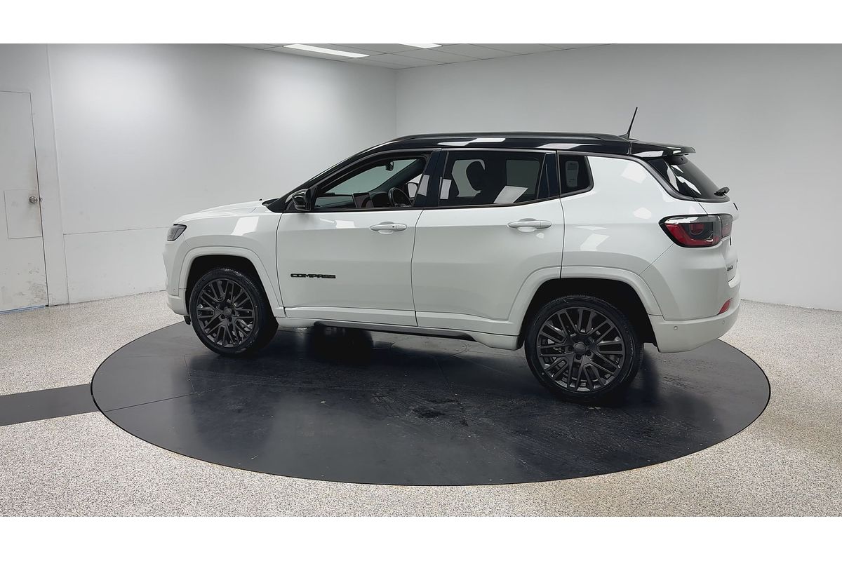 2022 Jeep Compass S-Limited M6