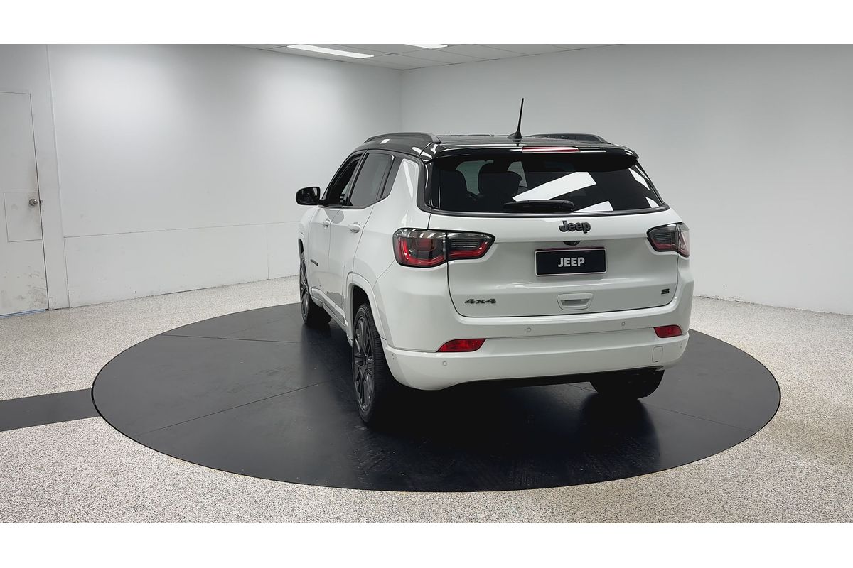 2022 Jeep Compass S-Limited M6