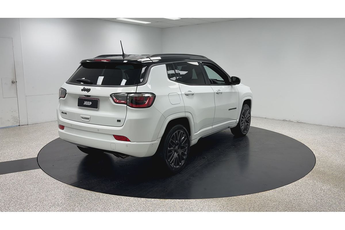 2022 Jeep Compass S-Limited M6