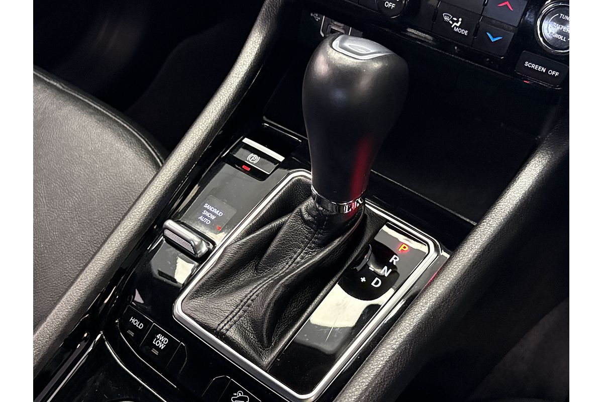 2022 Jeep Compass S-Limited M6