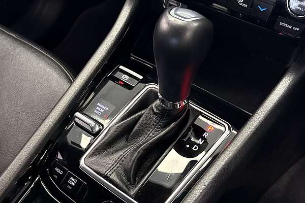 2022 Jeep Compass S-Limited M6