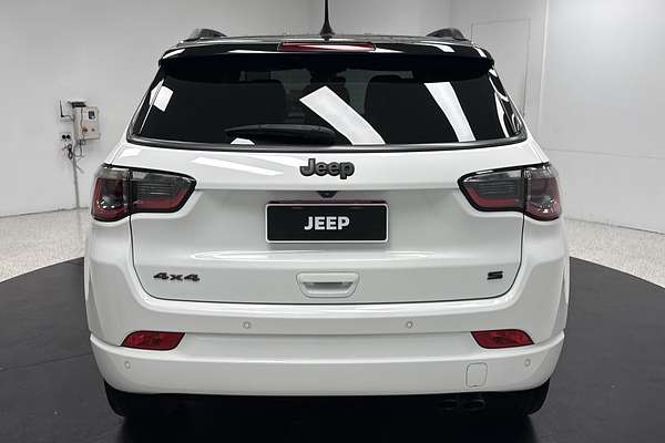 2022 Jeep Compass S-Limited M6