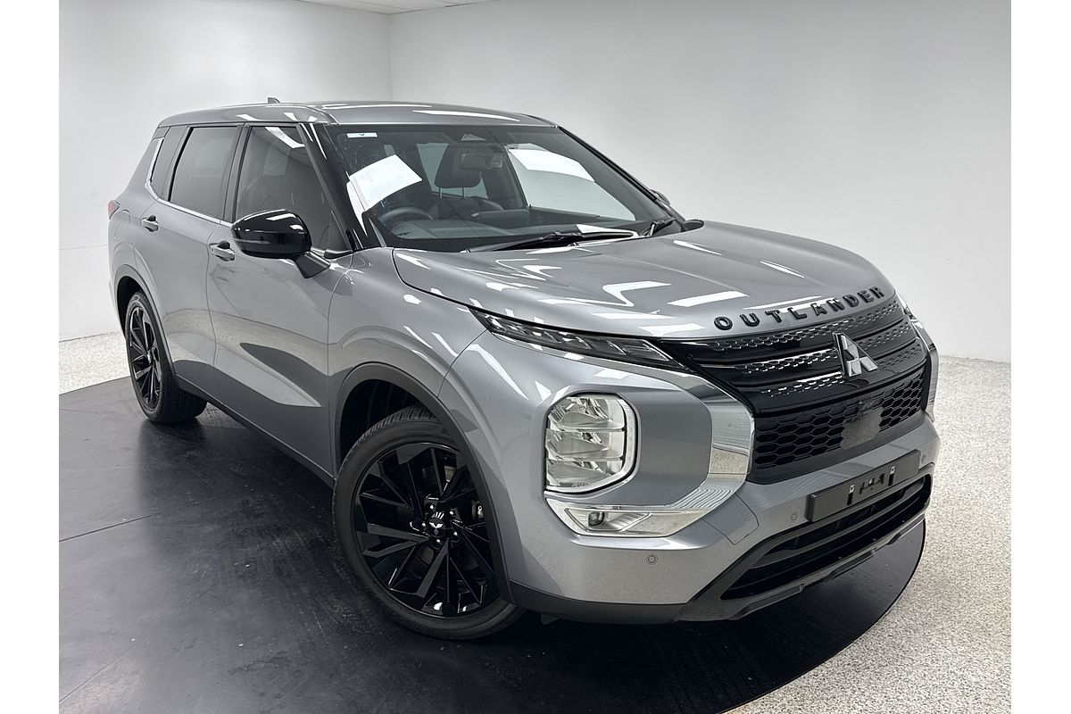 2023 Mitsubishi Outlander LS ZM