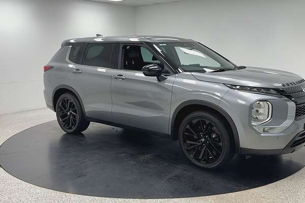 2023 Mitsubishi Outlander LS ZM