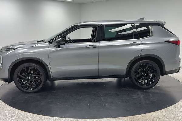 2023 Mitsubishi Outlander LS ZM