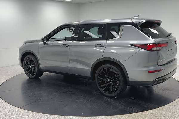 2023 Mitsubishi Outlander LS ZM