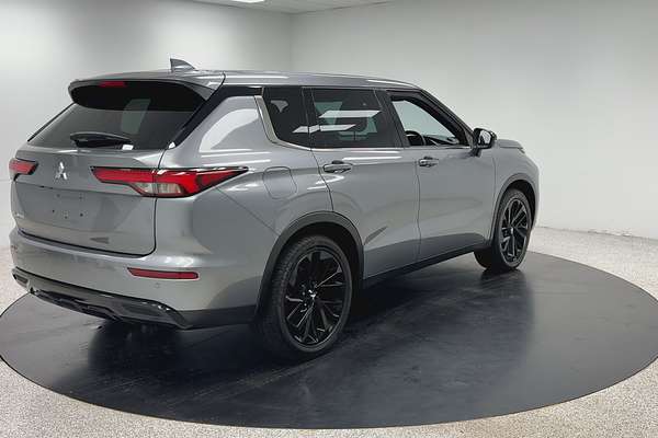 2023 Mitsubishi Outlander LS ZM