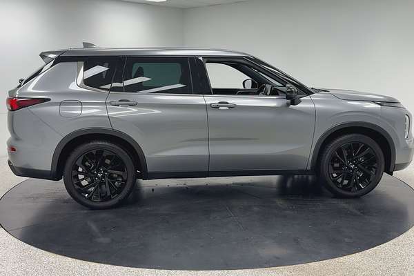 2023 Mitsubishi Outlander LS ZM