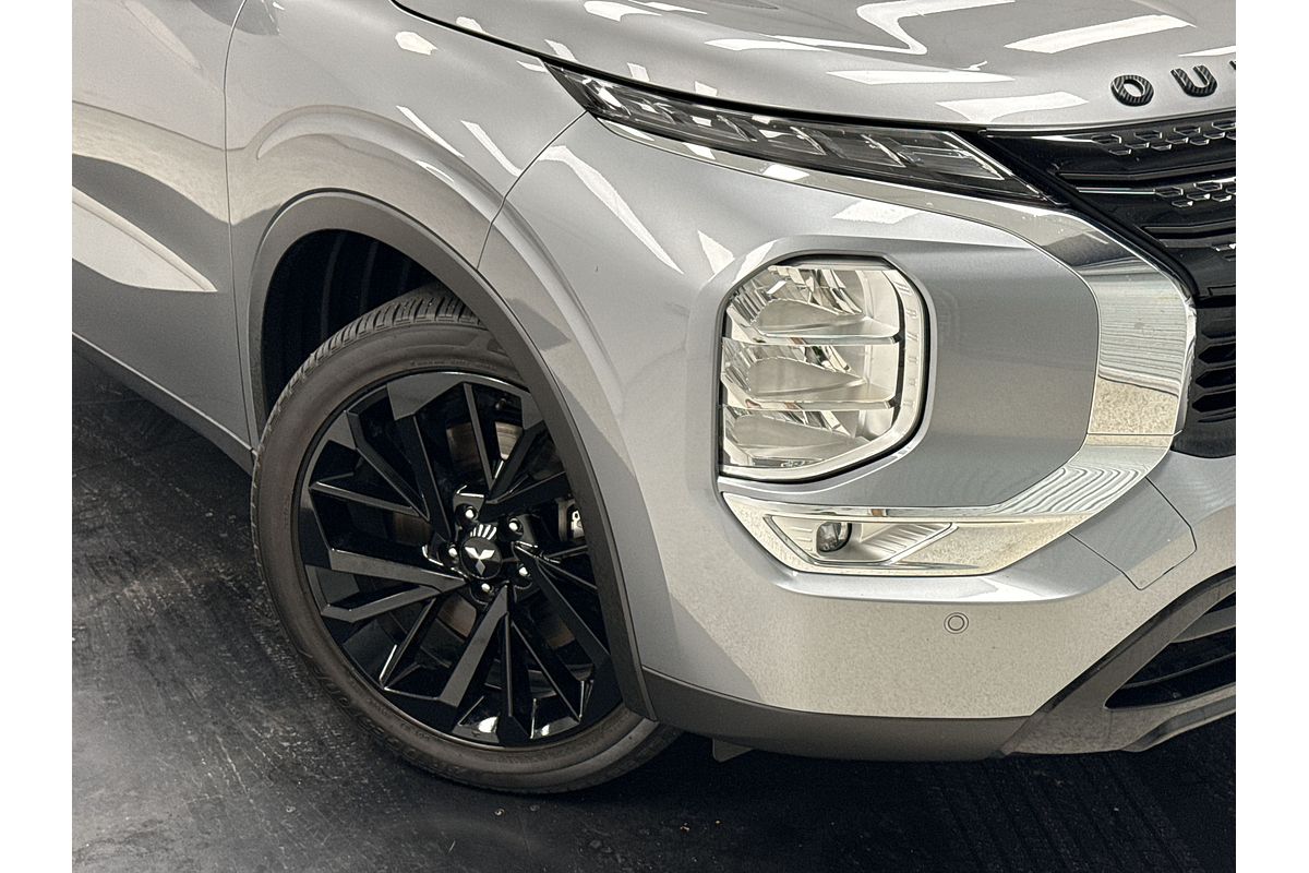 2023 Mitsubishi Outlander LS ZM